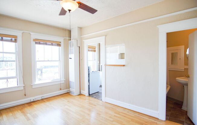 Studio, 1 bath, $1,025, Unit 63