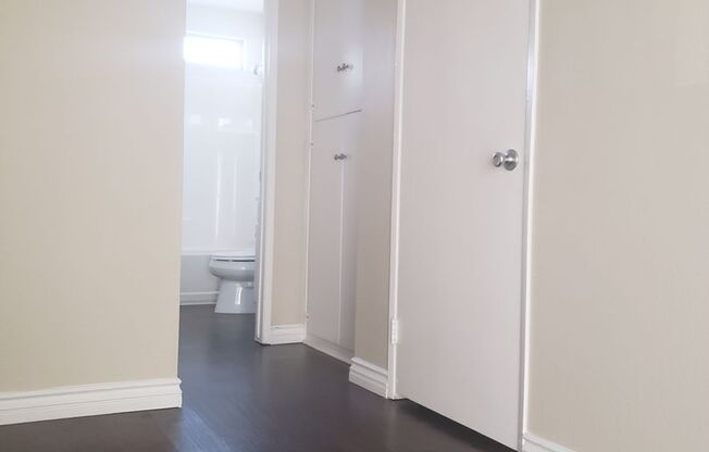 1 bed, 1 bath, 650 sqft, $1,995, Unit 77