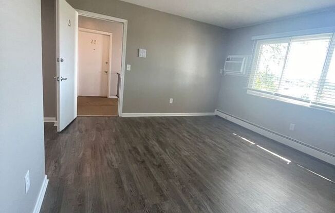 2 beds, 1 bath, 725 sqft, $1,095