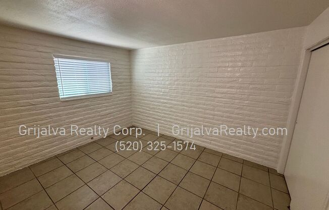 1443 Woodland