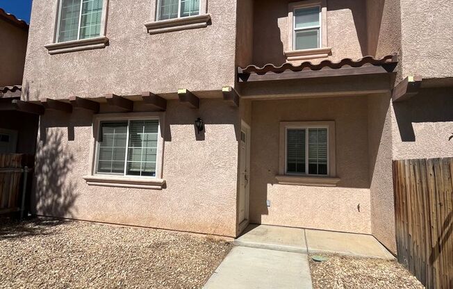 2 beds, 2 baths, 1,175 sqft, $1,650