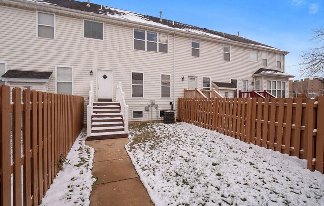 2 beds, 3.5 baths, $2,495