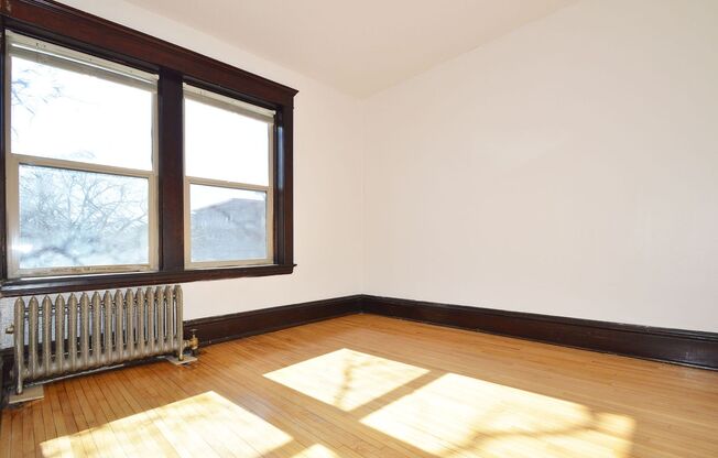 1 bed, 1 bath, 410 sqft, $995, Unit 5 - 128 - 201