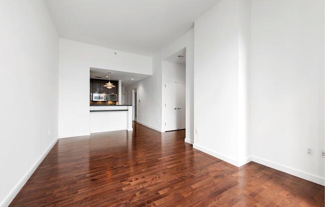 1 bed, 1.5 baths, 907 sqft, $6,250, Unit 5D