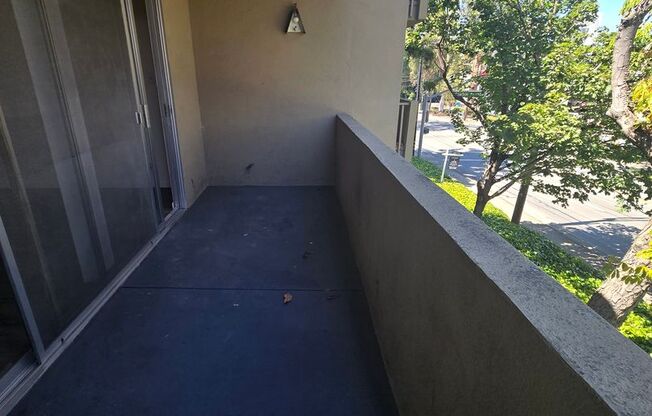 1501 Chapin Av.
