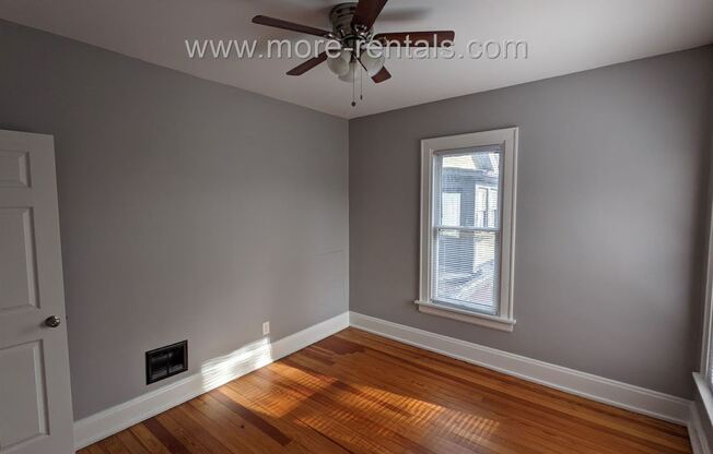1825-27 Bryden Ave