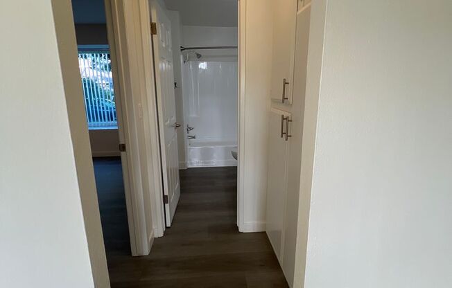 1 bed, 1 bath, 900 sqft, $2,173, Unit 271-15
