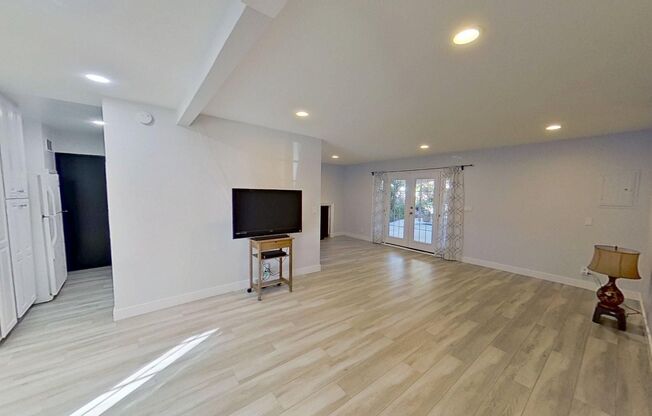 1105 S Rene Dr: Spacious 3 Bed 2 Bath House in Santa Ana!