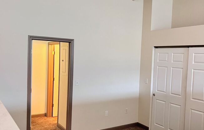 1 bed, 1 bath, 720 sqft, $1,350