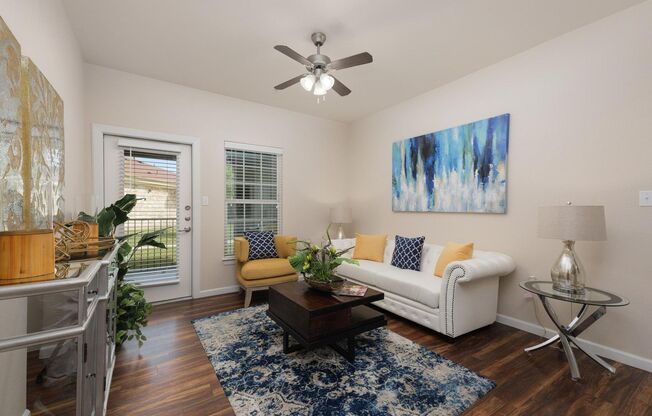 2 beds, 2 baths, 990 sqft, $1,205, Unit 6204