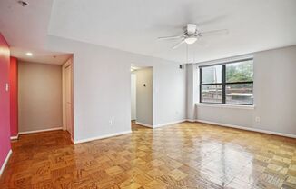 1 bed, 1 bath, $2,100, Unit APARTMENT 222