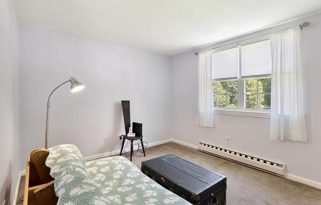 37 LEONARD RD