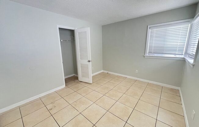 2 beds, 1 bath, $1,795, Unit Apt 1