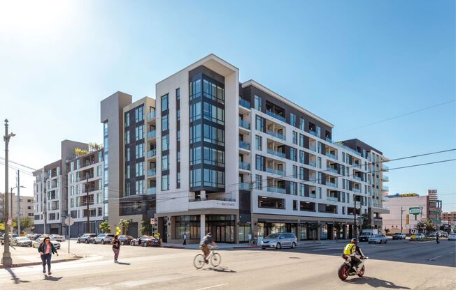 1 bed, 1 bath, 589 sqft, $2,350, Unit 607