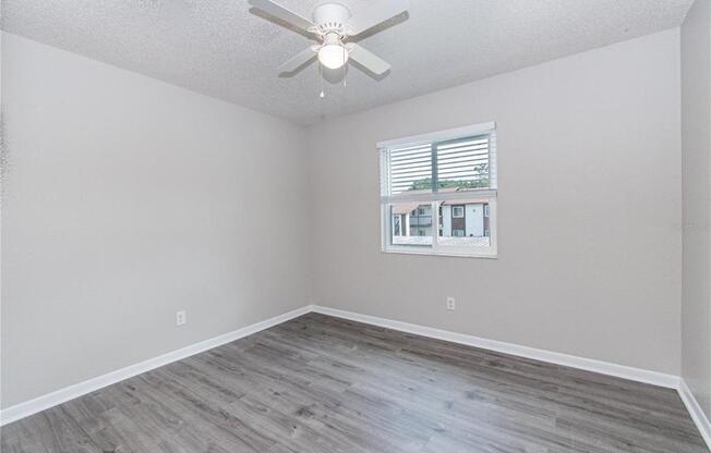 2 beds, 2 baths, 864 sqft, $1,400