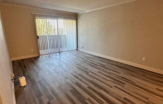 1 bed, 1 bath, 815 sqft, $2,345, Unit 121