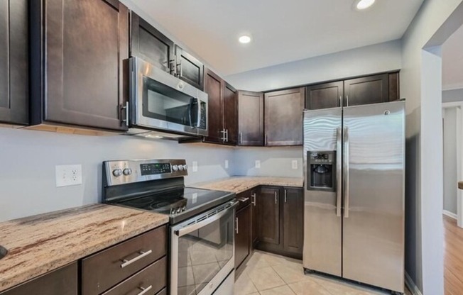 1111 MERIDENE DR