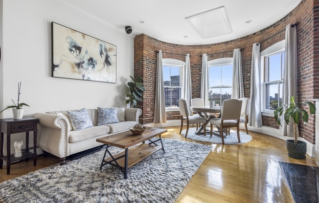 36 Hancock St