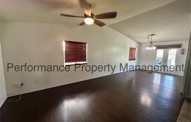 Stunning 5 Bed/2 Bath S Bakersfield Home w/ RBP & Security Deposit Alternative Option