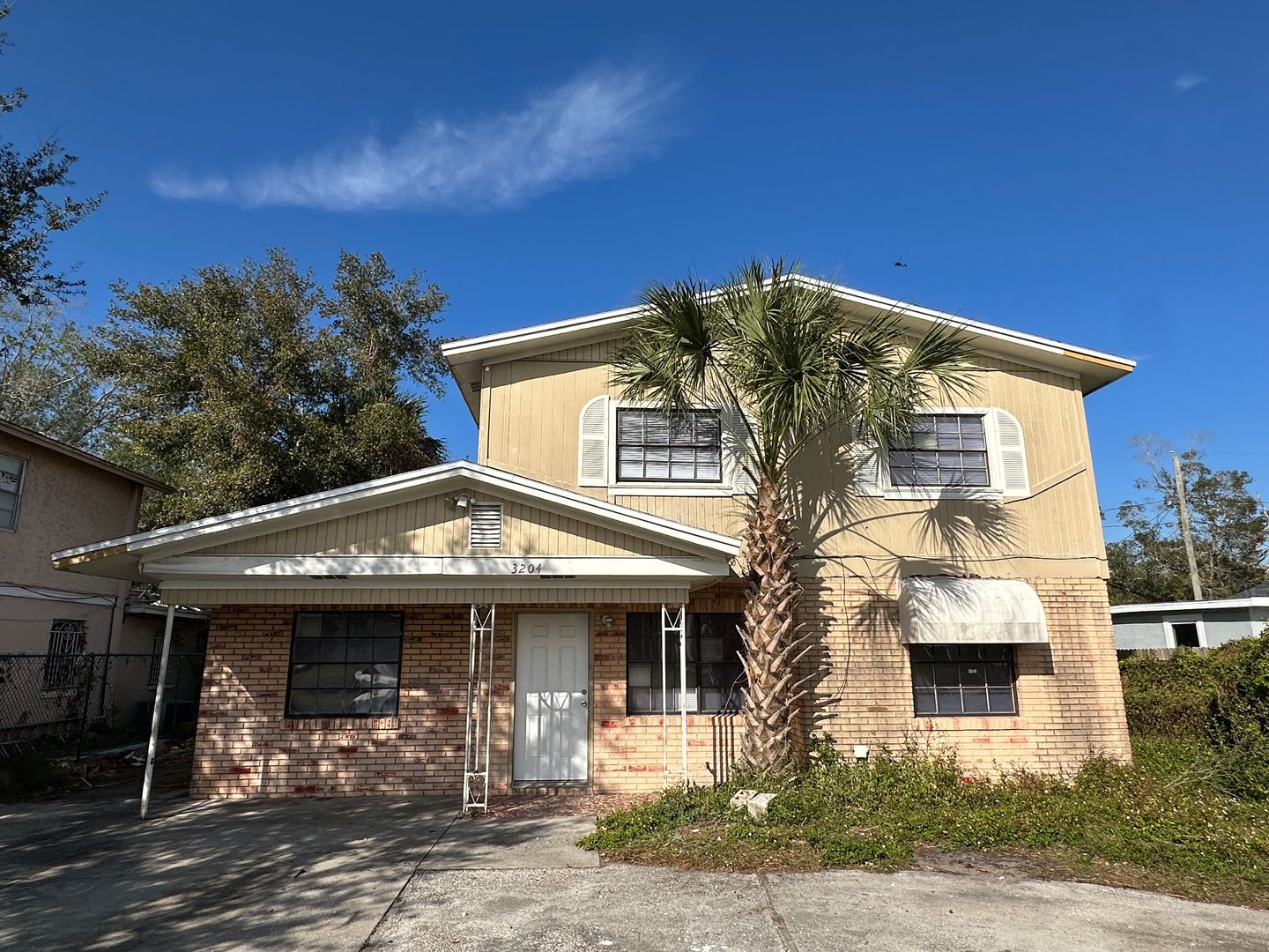 Spacious 5-Bedroom Single Family Home in Hillsborough County