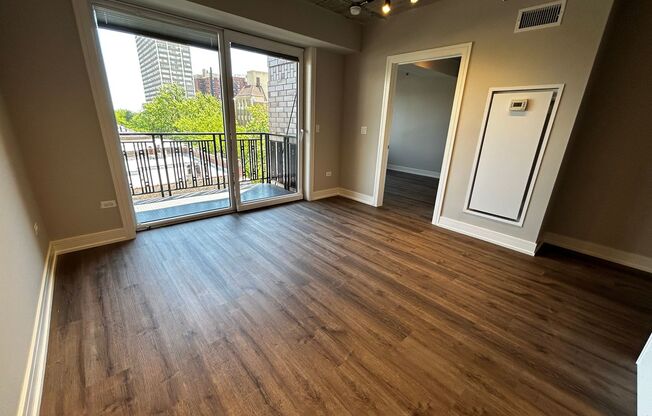 1 bed, 1 bath, 681 sqft, $2,625, Unit 952-609