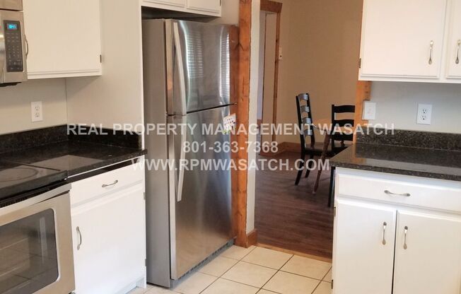 3 beds, 2 baths, 1,300 sqft, $2,750, Unit # A