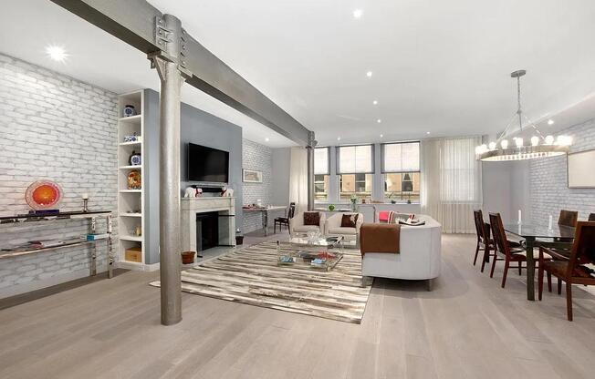 39 N MOORE ST