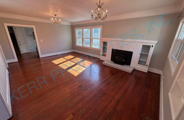 88 NW FLORENCE AVE
