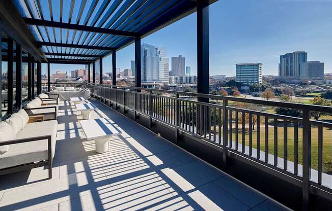 Studio, 1 & 2 Bedroom Apartments in Downtown Fort Worth, TX