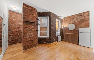 57 THOMPSON ST