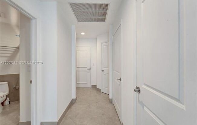 3 beds, 3 baths, 1,744 sqft, $4,800, Unit 1945 S Ocean Dr # 2101