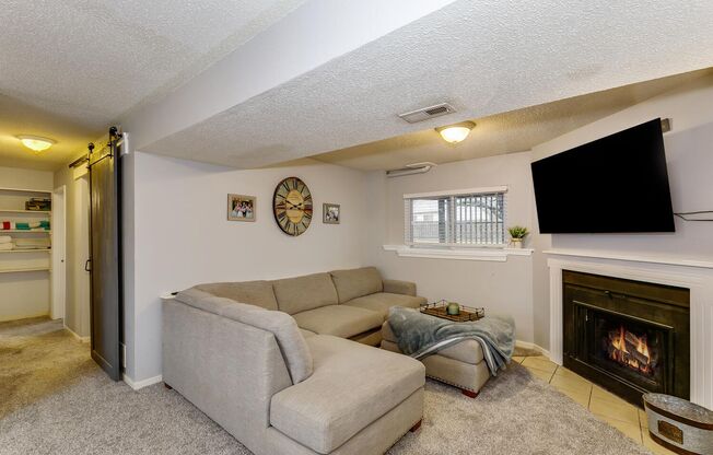 4 beds, 2 baths, $1,850