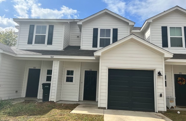 4122 SWANS LNDG