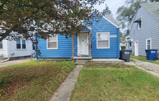 Cute Blue House for Rent In Library Village