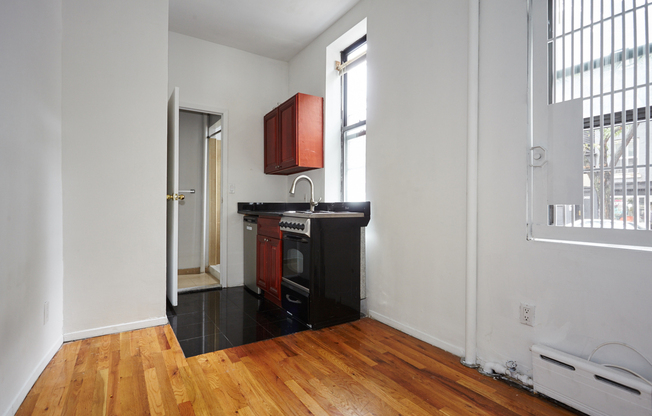 Studio, 1 bath, $2,450, Unit 1A