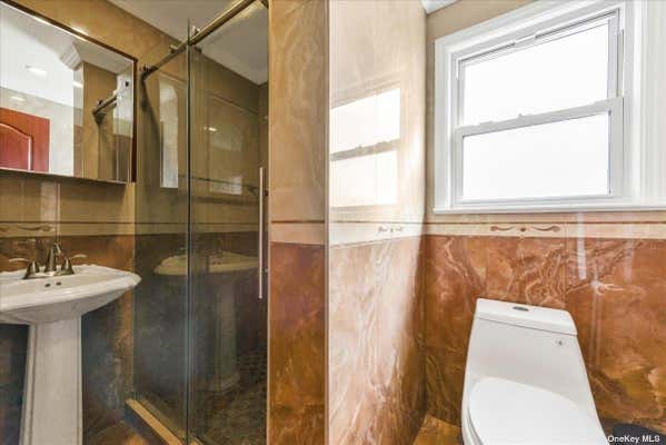 87 67 CHEVY CHASE ST