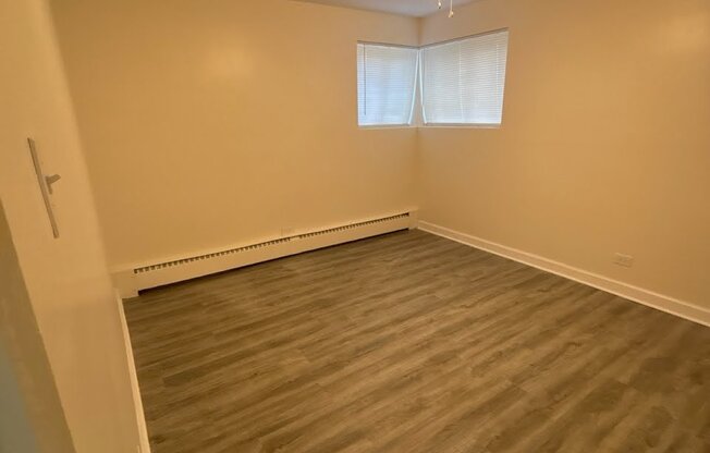 14605 DES PLAINES