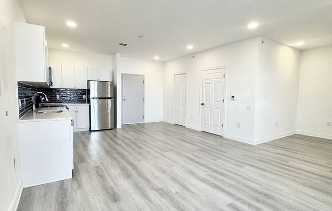 1 bed, 1 bath, 620 sqft, $1,250, Unit 218