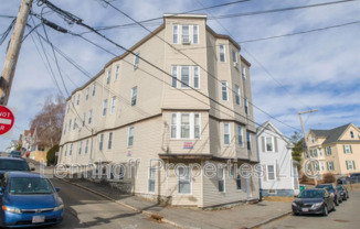 82 GERSHOM AVE
