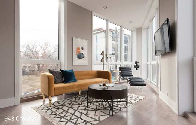 943 N. Crosby St.