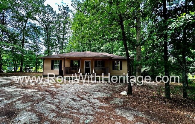 Charming Ranch Home on 1/2 Acre / Nature Lover's Dream / Great Location