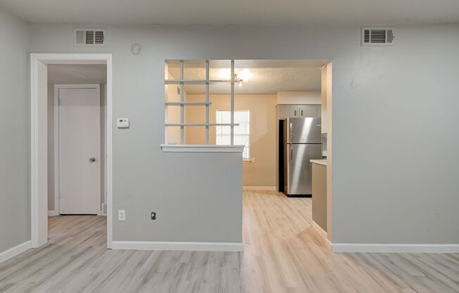 1 bed, 1 bath, $899, Unit Unit #2