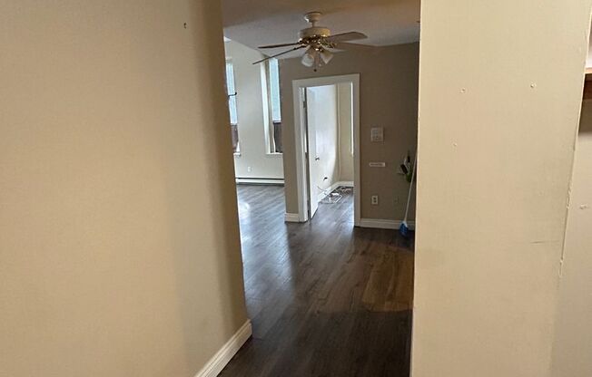 Cozy & Large 2 Bed 1.5 Bath in Lowell!