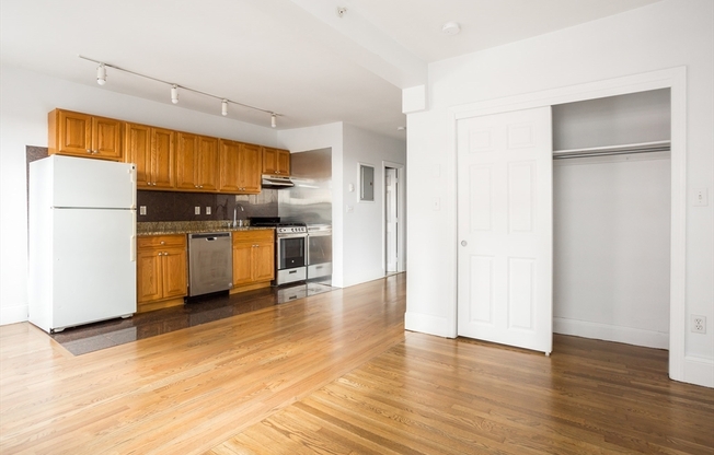 90 Warrenton St.