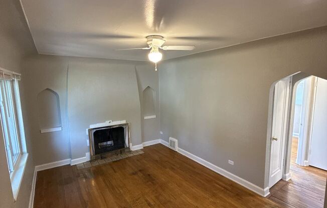 Charming 2 Bed Home Near Central Park