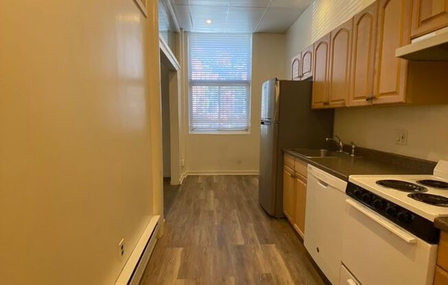 1 bed, 1 bath, 500 sqft, $1,400, Unit 107
