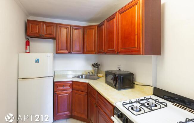 5 beds, 2 baths, 1,200 sqft, $7,495, Unit 3