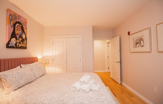 2 beds, 2 baths, 1,100 sqft, $6,000, Unit 401