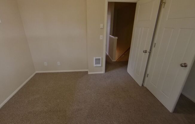 2 beds, 1.5 baths, $1,650, Unit 2