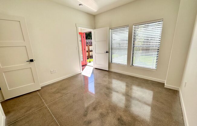 301 PARKER ST